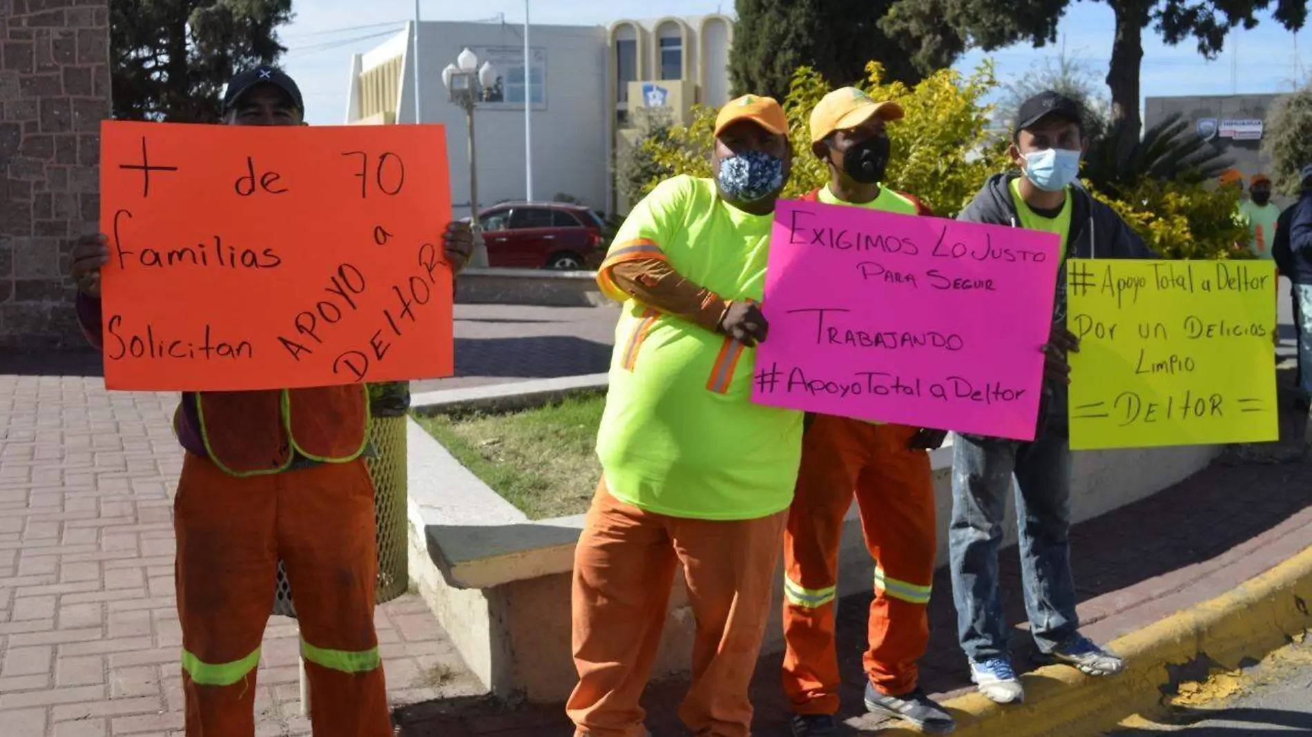 trabajadores de manifiestan